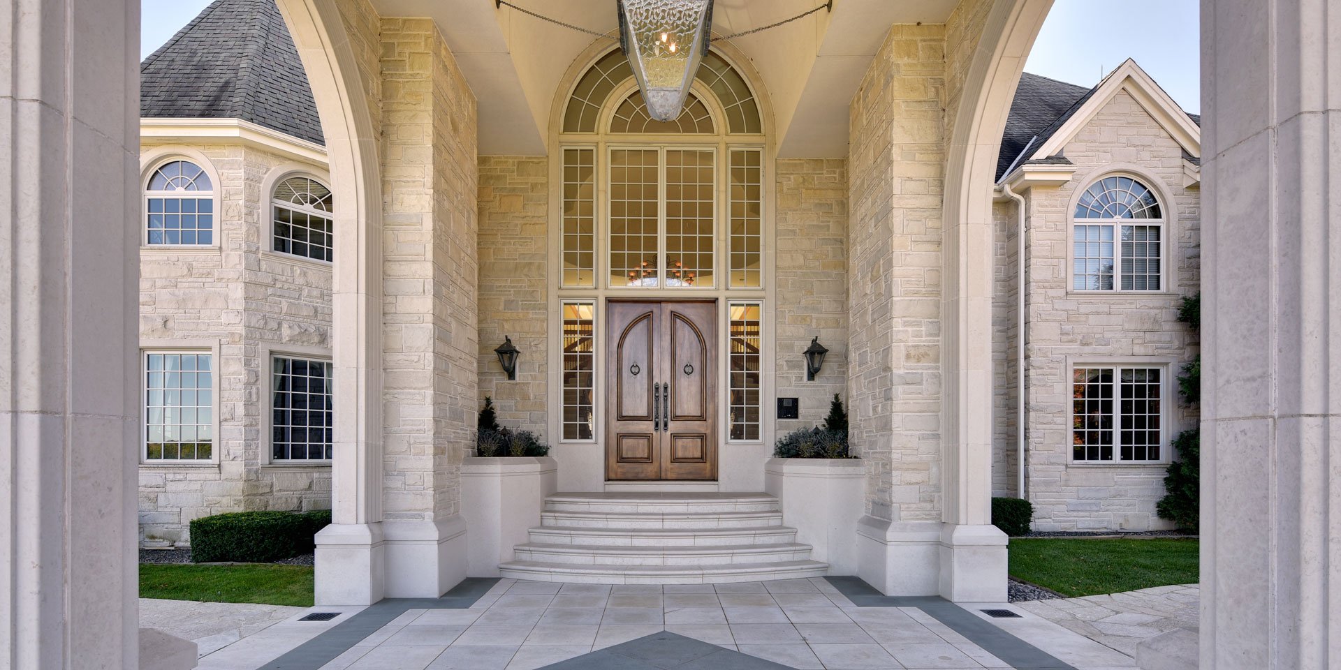 The Manor, image 1