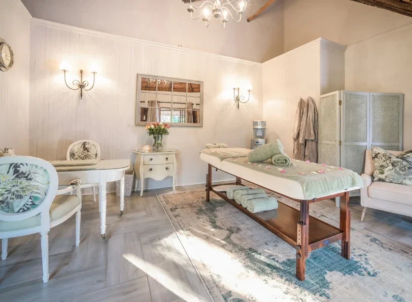 White River Manor residential setting