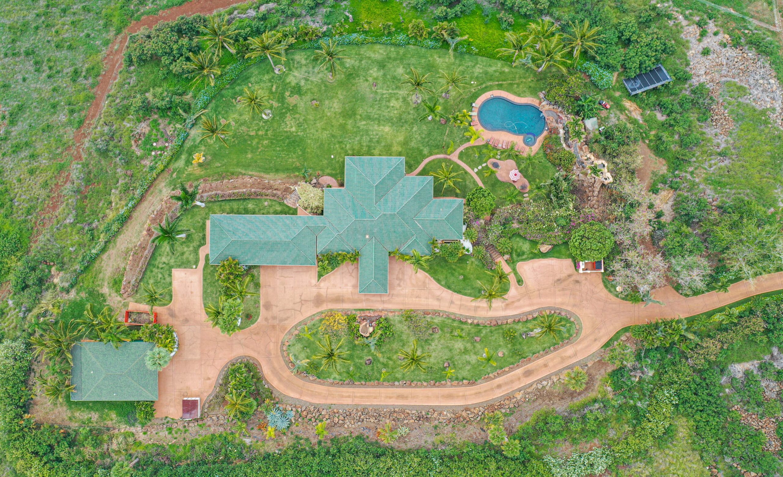 Maui Recovery — property, interiors and grounds (10 of 38)