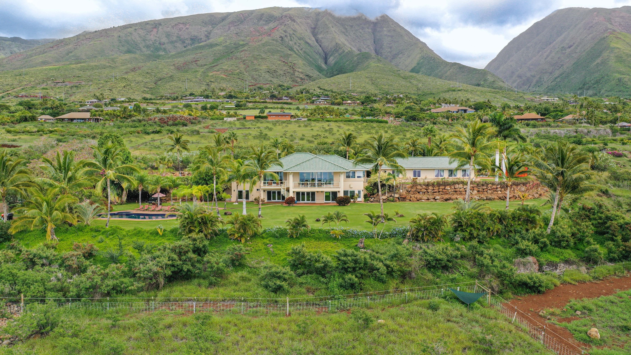 Maui Recovery — property, interiors and grounds (3 of 38)
